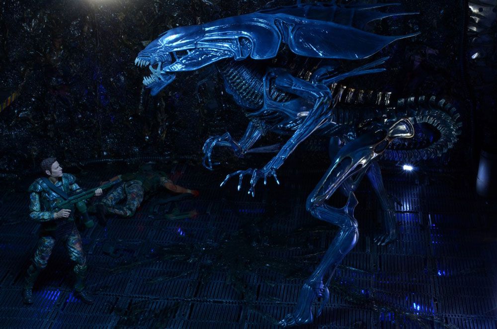 ALIEN QUEEN – FIGURA 38 CM (ULTRA DELUXE – NECA ALIENS: EL REGRESO)