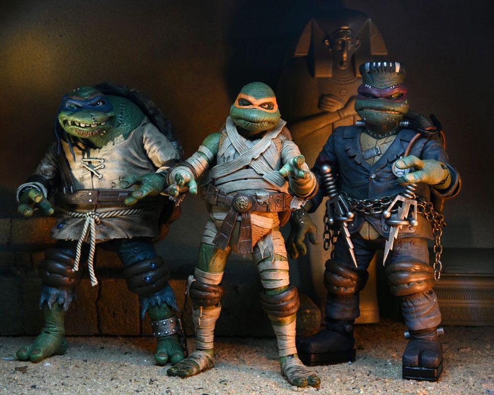 MICHELANGELO AS THE MUMMY – UNIVERSAL MONSTERS x TEENAGE MUTANT NINJA TURTLES ULTIMATE FIGURA 18 CM (NECA – TMNT)