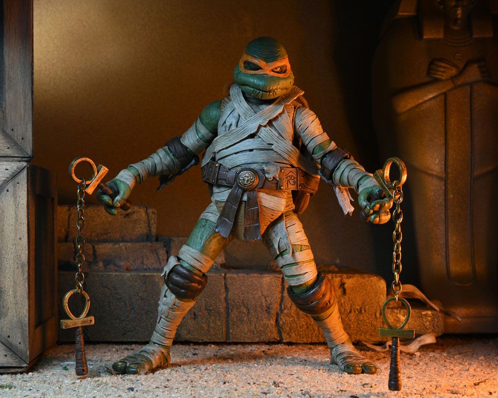 MICHELANGELO AS THE MUMMY – UNIVERSAL MONSTERS x TEENAGE MUTANT NINJA TURTLES ULTIMATE FIGURA 18 CM (NECA – TMNT)