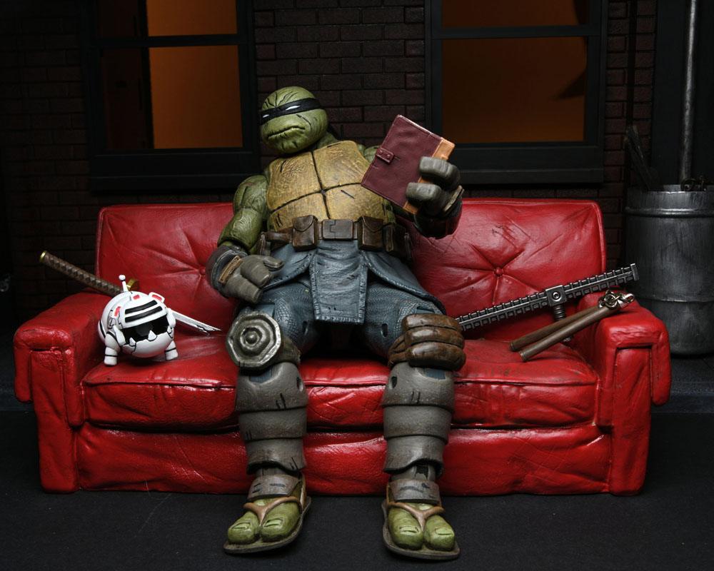 THE LAST RONIN (UNARMORED) – TEENAGE MUTANT NINJA TURTLES ULTIMATE FIGURA 18 CM (NECA – IDW COMICS)