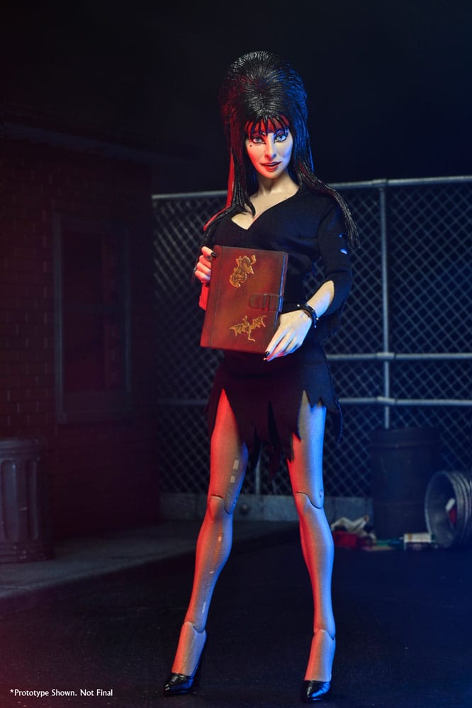 ELVIRA (CLOTHED COMMANDO) – ELVIRA, REINA DE LAS TINIEBLAS 20 CM NECA