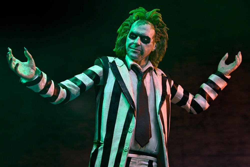 BEETLEJUICE – FIGURA 18 CM – ULTIMATE STRIPED SUIT – NECA – MOVIE COLLECTIBLE