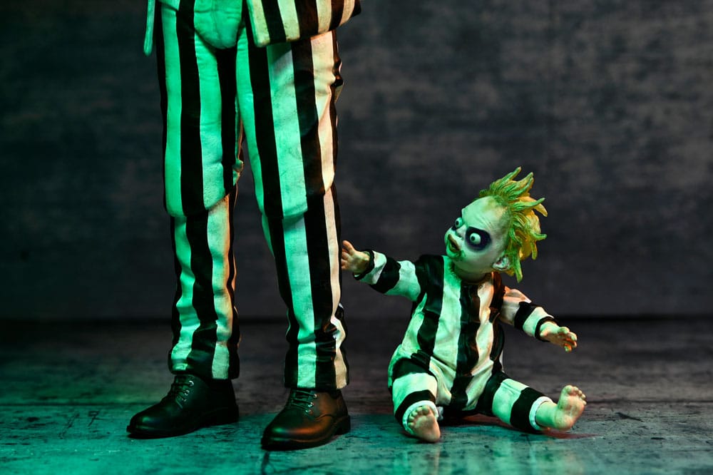 BEETLEJUICE – FIGURA 18 CM – ULTIMATE STRIPED SUIT – NECA – MOVIE COLLECTIBLE