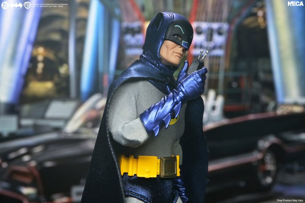 BATMAN FIGURA CLOTHED BATMAN (1966) 20 CM – NECA