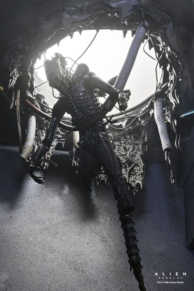 ALIEN ROMULUS – FIGURA NECA 1/6 – DELUXE SUSPENDED LAB XENOMORPH XX121