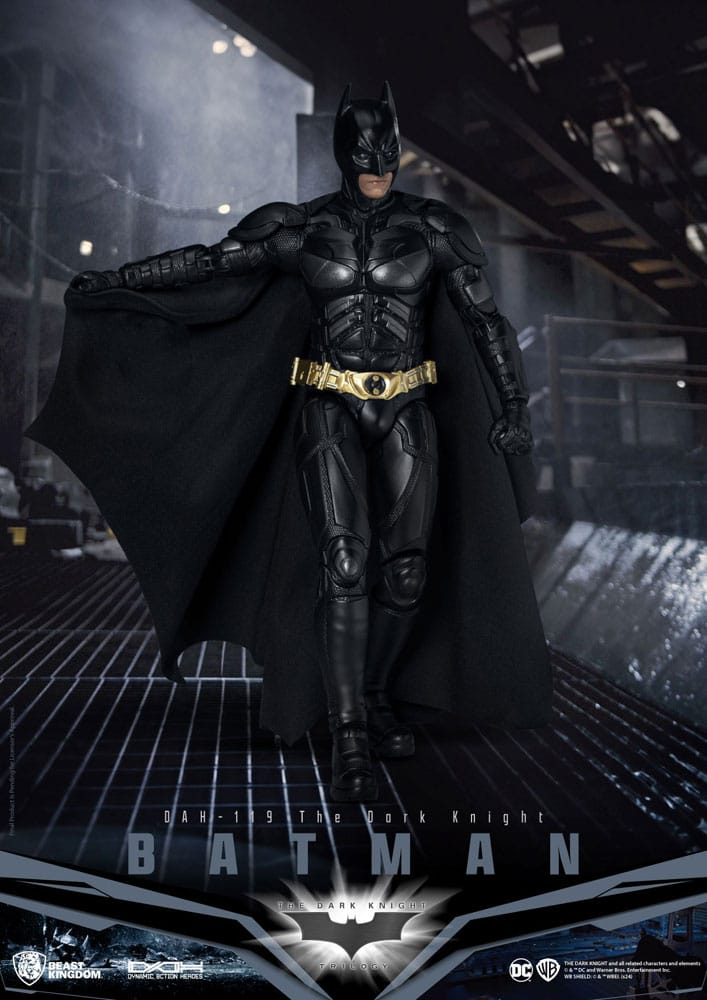 Batman articulado con base expositora y accesorios de acción – escala 1/9