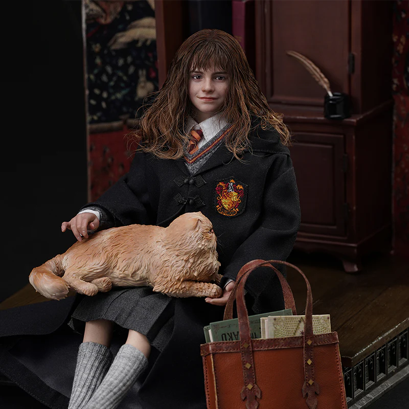 HERMIONE GRANGER 1/6 INART – HARRY POTTER Y LA PIEDRA FILOSOFAL