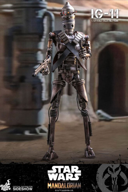 IG-11 – STAR WARS THE MANDALORIAN – HOT TOYS
