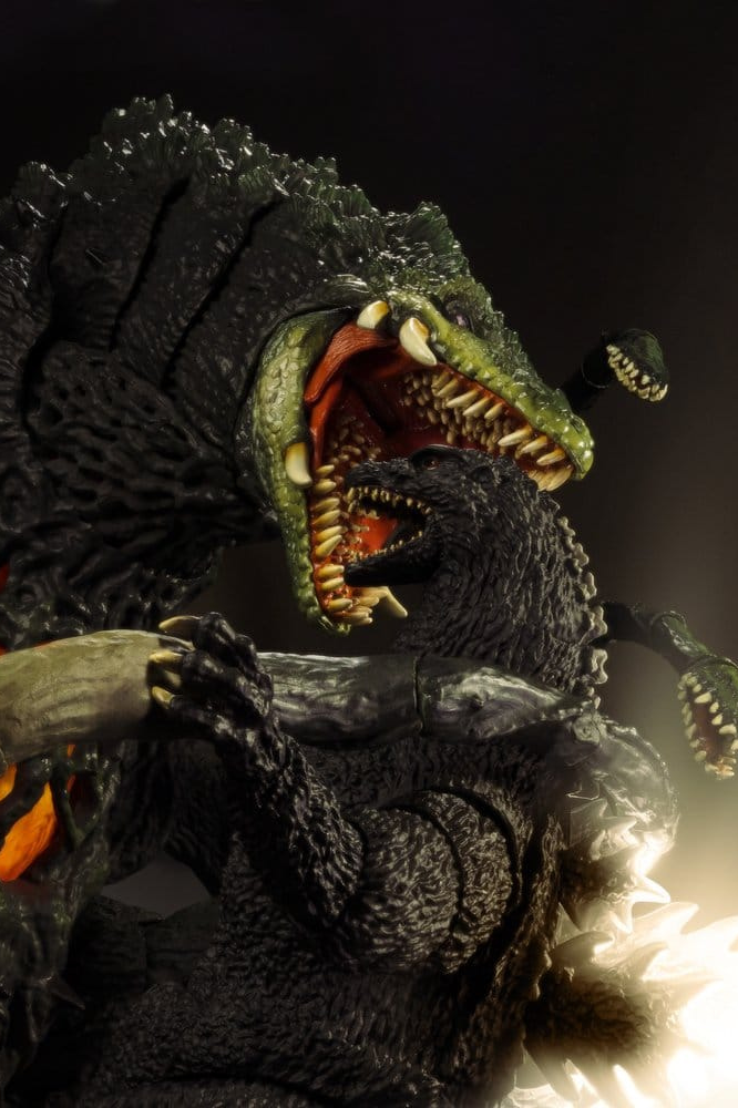 Figura Biollante Wakasa Bay Decisive Battle Ver. S.H.MonsterArts de Tamashii Nations basada en Godzilla.