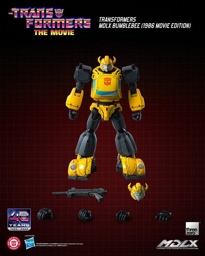 Vista de cuerpo completo de la figura MDLX Bumblebee (1986 Movie Edition) mostrando su gran articulación y diseño clásico.