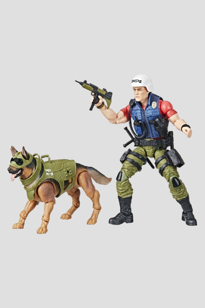 Pack G.I. Joe Classified Series #157 de Hasbro con la figura articulada de Christopher Law Lavigne de 15 cm y su perro K-9 Order, con equipamiento táctico y accesorios.