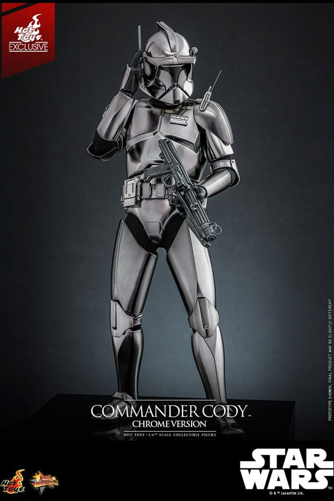 Figura Commander Cody Chrome Version de Star Wars a escala 1/6 de Hot Toys con armadura clon de acabado cromado.
