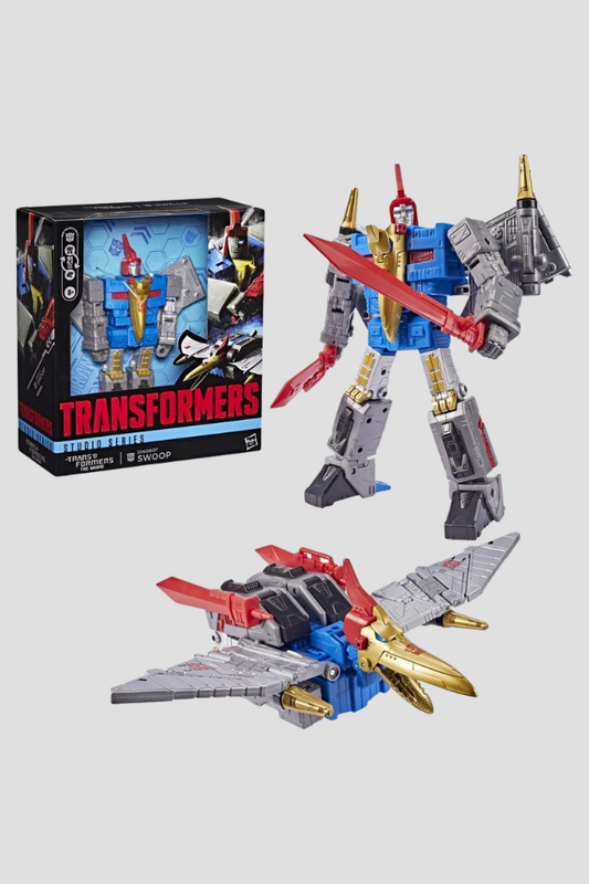 Figura Dinobot Swoop Transformers Studio Series Leader Class de Hasbro de 21 cm, basada en Transformers: La película de 1986, transformable en Pteranodon en 21 pasos e incluye dos espadas y dos lanzacohetes desmontables.