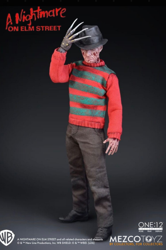 Figura Freddy Krueger de Pesadilla en Elm Street One:12 Collective a escala 1/12 de Mezco Toyz, de aproximadamente 17 cm, con ropa de tela, sombrero y guante con cuchillas.