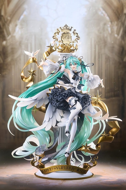 Figura de Hatsune Miku Symphony 10th Anniversary Ver. de la G.S. Collection a escala 1/7 y 37 cm, fabricada por Good Smile Company.