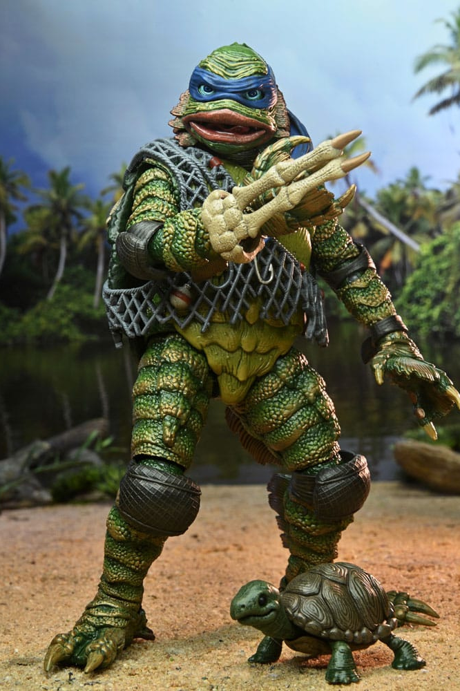 Figura de Leonardo caracterizado como Creature from the Black Lagoon en el crossover TMNT Universal Monsters, fabricada por NECA.