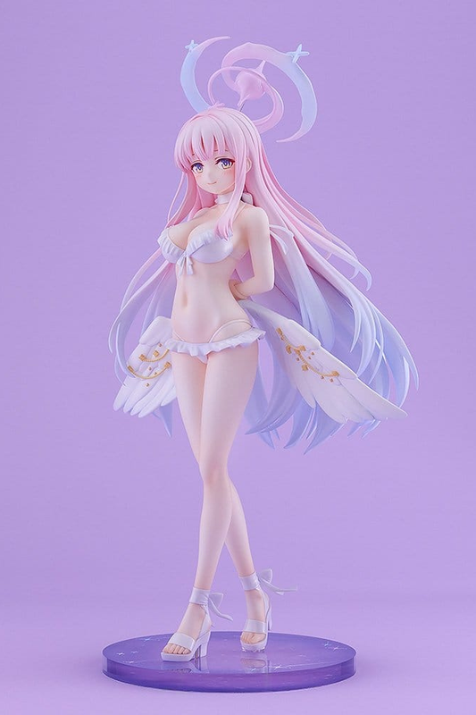 Figura de Mika Swimsuit del videojuego Blue Archive, G.S. Collection de Good Smile Company a escala 1/7 y 26 cm, con bañador blanco, cabello rosa y alas extendidas.