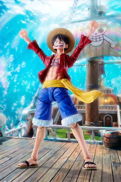 Figura articulada Monkey D. Luffy Two Years Later de One Piece, línea S.H.Figuarts de Tamashii Nations, de aproximadamente 15 cm con manos, rostros y piezas de cabello intercambiables.