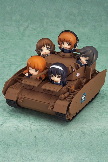 Tanque Panzerkampfwagen IV Ausf. D versión H de Girls und Panzer, línea Nendoroid More de Good Smile Company, vehículo coleccionable marrón de 8 cm de alto y 16 cm de largo con detalles de blindaje lateral.