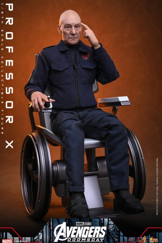 Figura Hot Toys de Professor X de Avengers: Doomsday a escala 1/6 con escultura de Patrick Stewart y silla de ruedas.