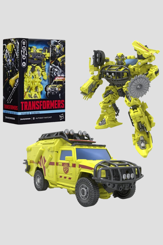 Figura Ratchet Transformers Studio Series Voyager Class de Hasbro de 17 cm, transformable en Hummer H2 en 31 pasos, con cañón y sierra circular desmontables.