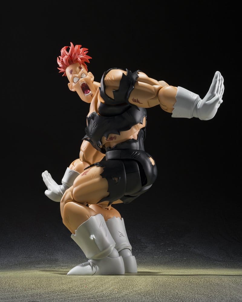 Figura Recoome S.H.Figuarts recreando una pose de combate inspirada en Dragon Ball Z.
