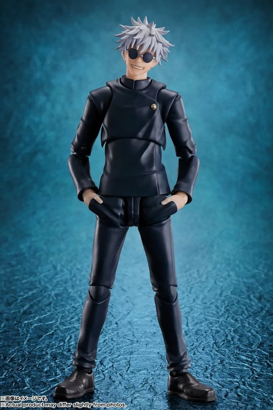 Figura S.H.Figuarts de Satoru Gojo Jujutsu High School de Jujutsu Kaisen, fabricada por Tamashii Nations con una altura aproximada de 16 cm e incluye accesorios y piezas intercambiables.