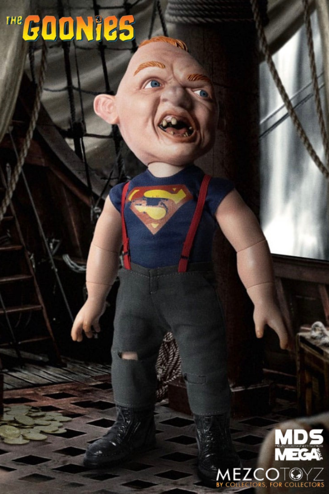 Figura Sloth de Los Goonies MDS Mega Scale de Mezco Toyz de 38 cm con función de sonido.