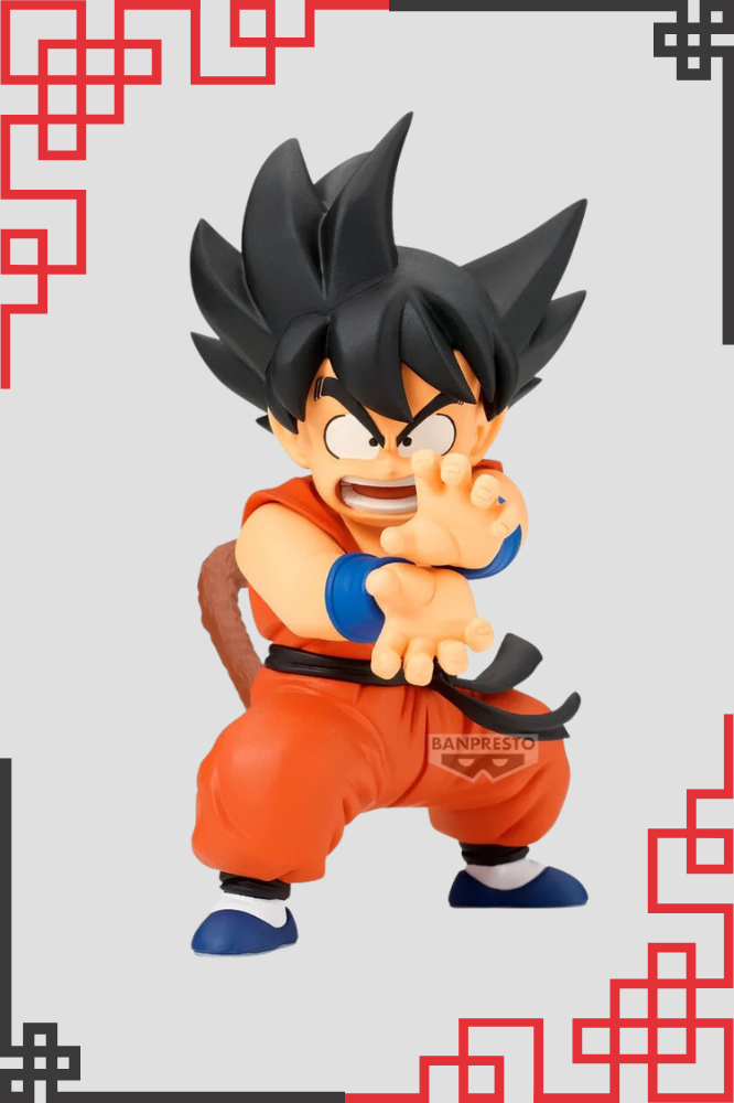 Figura Son Goku niño de Dragon Ball, colección Match Makers de Banpresto, 12 cm de altura, con uniforme naranja, cola Saiyan y postura de combate frente a Jackie Chun.