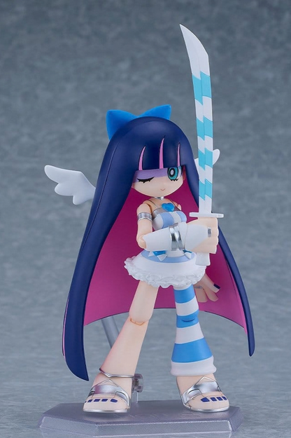 Figura articulada Stocking Angel Ver. de New Panty & Stocking with Garterbelt figma de 12 cm de Good Smile Company con traje de ángel.