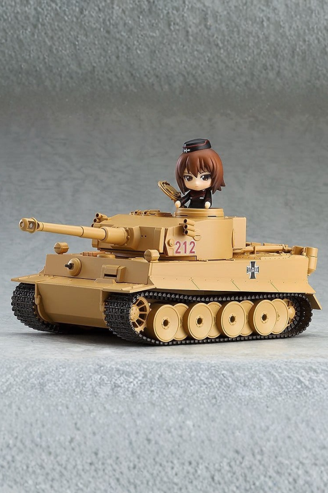 Tanque Tiger I del instituto Kuromorimine Girls High School de Girls und Panzer, línea Nendoroid More de Good Smile Company, vehículo coleccionable de 21 cm en color arena con torreta y escotillas practicables.