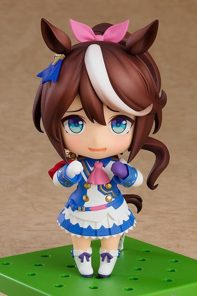 Figura Nendoroid de Tokai Teio de Umamusume Pretty Derby, fabricada por Good Smile Company, de 10 cm, con uniforme azul y blanco, orejas de caballo y expresiones intercambiables.