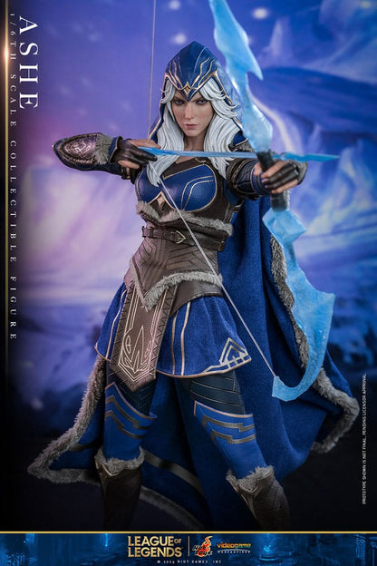 Base diorama de hielo de Ashe Hot Toys con accesorios de ataque.
