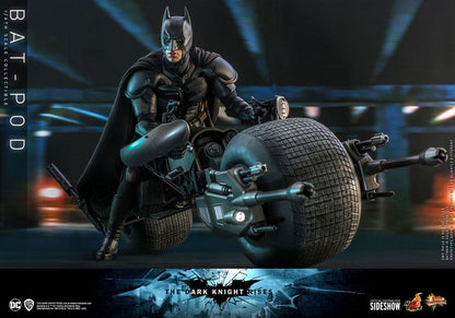 Bat-Pod detallado con iluminación LED – vehículo 1/6 Hot Toys Batman