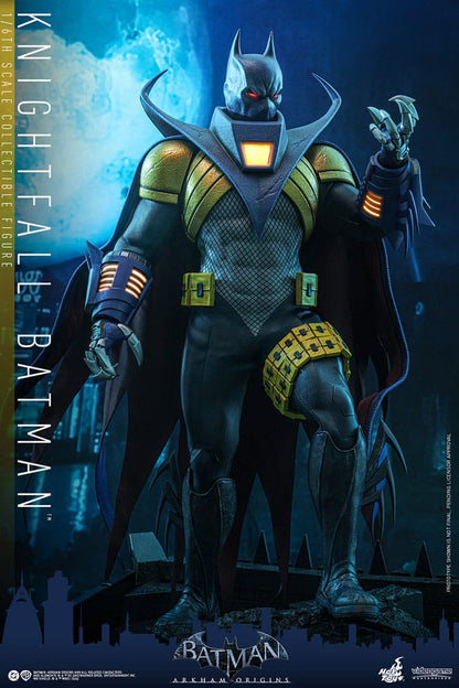 Detalle de la figura Knightfall Batman con capa y armadura de Hot Toys