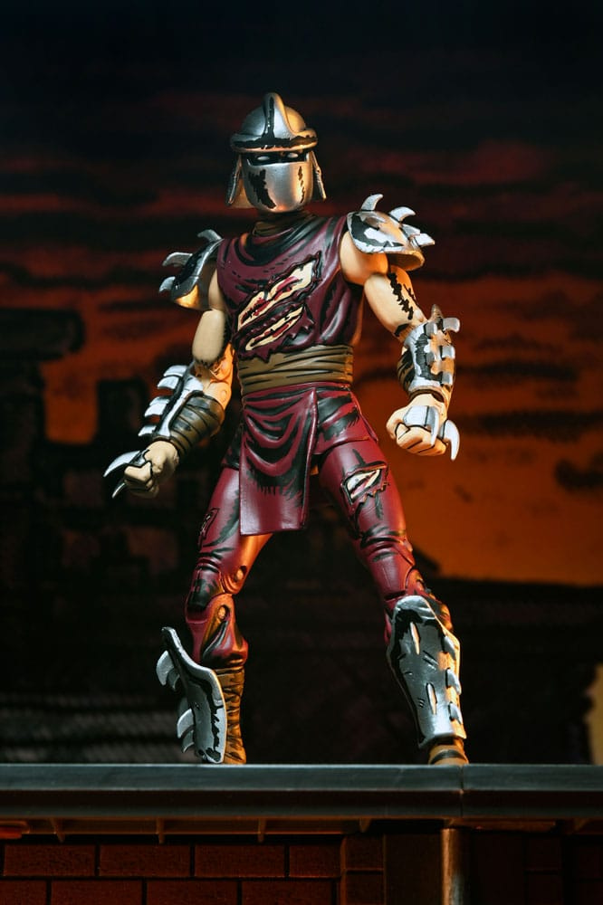 Figura Battle Damaged Shredder de 18 cm de NECA inspirada en Teenage Mutant Ninja Turtles.