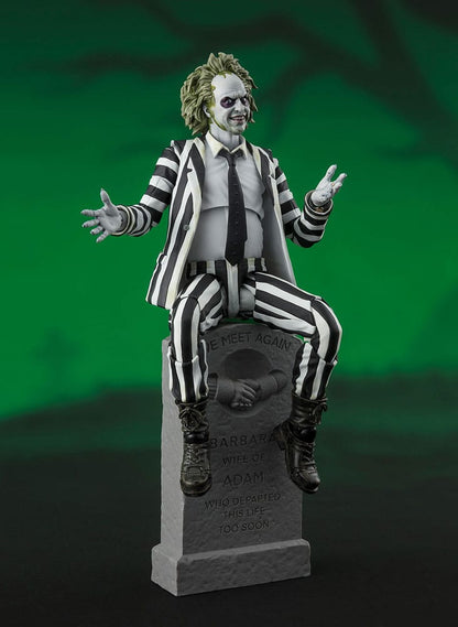 Figura articulada Beetlejuice Tamashii Nations con accesorios
