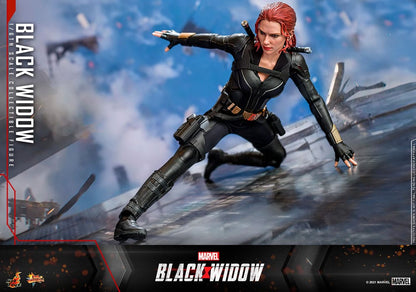 Figura Black Widow Hot Toys con porras, pistolas y base expositora Marvel 1/6.
