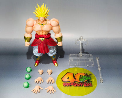 Broly edición especial con expresión feroz y base de celebración.