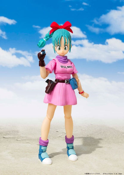 Figura Bulma Dragon Ball con diseño retro y pose dinámica – Bandai Spirits.
