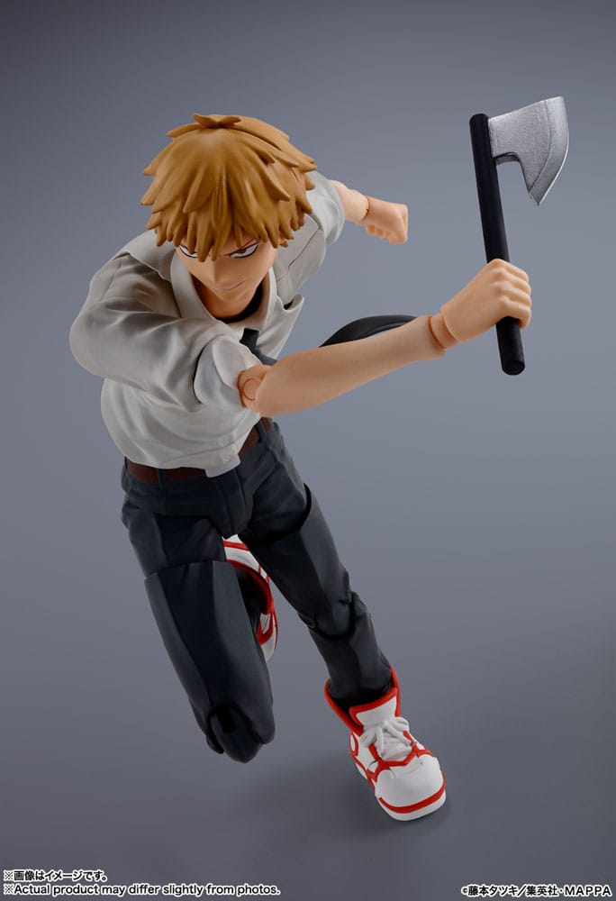 Figura coleccionable Denji S.H. Figuarts con accesorios intercambiables.