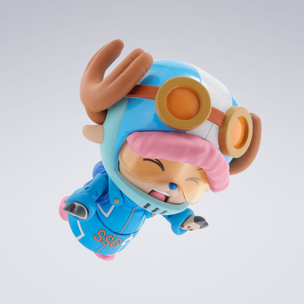 Figura coleccionista Tony Tony Chopper futurista con gafas y abrigo azul