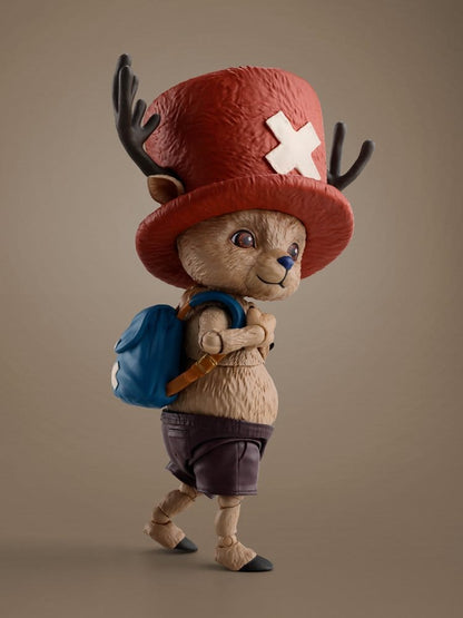 Detalle figura Chopper One Piece Netflix con expresión facial realista