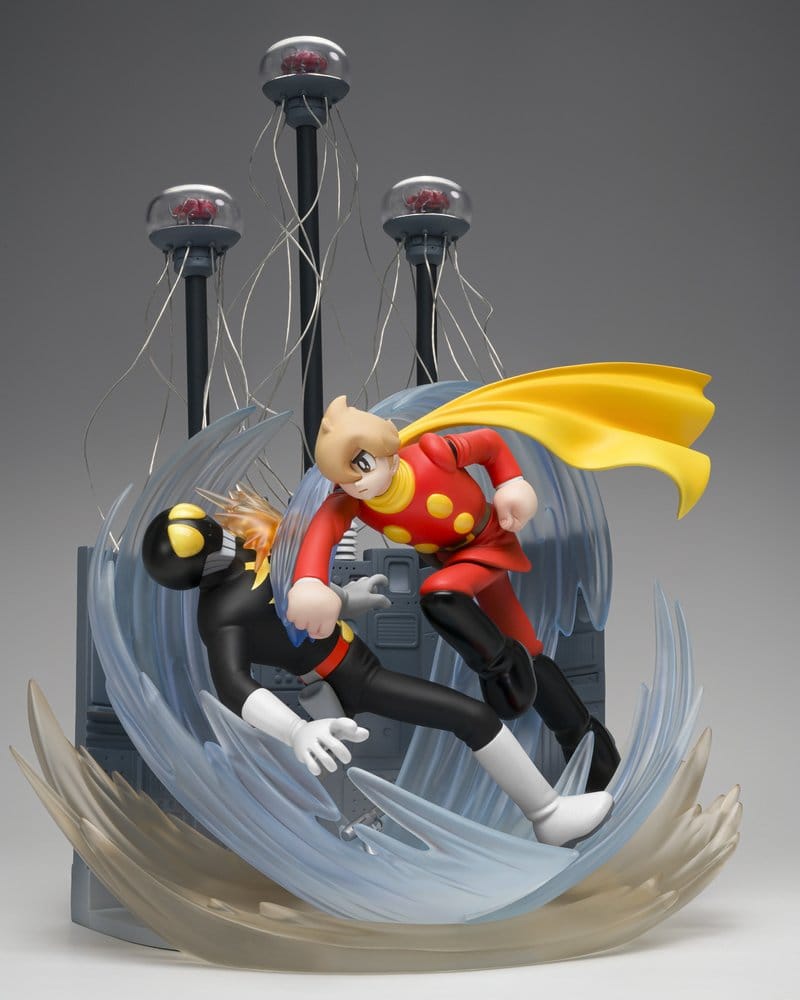 Estatua Cyborg 009 con efecto de movimiento y escena de combate dinámica
