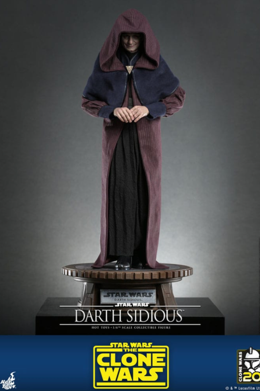 Figura Darth Sidious Hot Toys Movie Masterpiece 1/6 con túnica y base expositora de Star Wars The Clone Wars.
