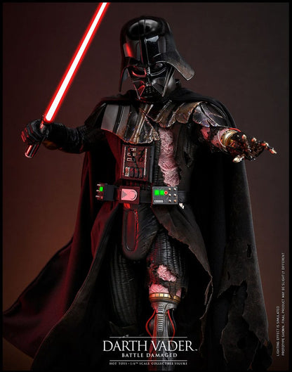 Primer plano del rostro de Anakin en versión Darth Vader dañado