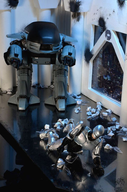 Figura de colección ED-209 con sonido película RoboCop.