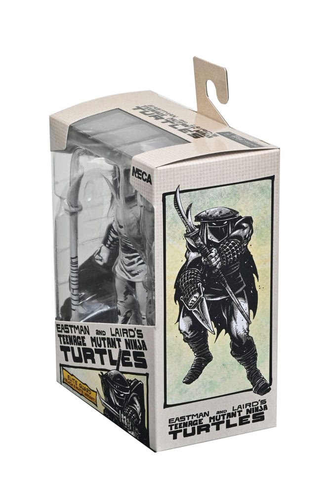 Vista frontal de la figura Elite Foot Ninja Guard Black & White de NECA para Teenage Mutant Ninja Turtles.