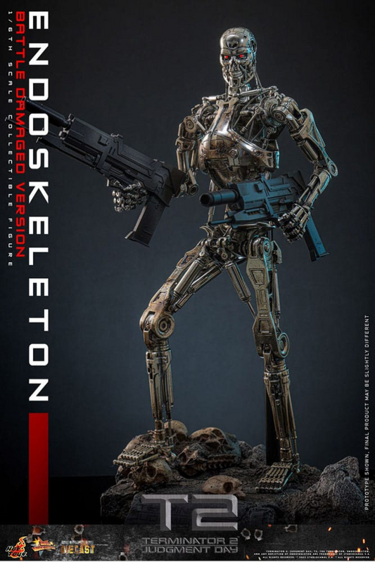 Figura ENDOESQUELETO Battle Damaged Version 1/6 Hot Toys Movie Masterpiece 31 cm de Terminator 2 El juicio final con iluminación