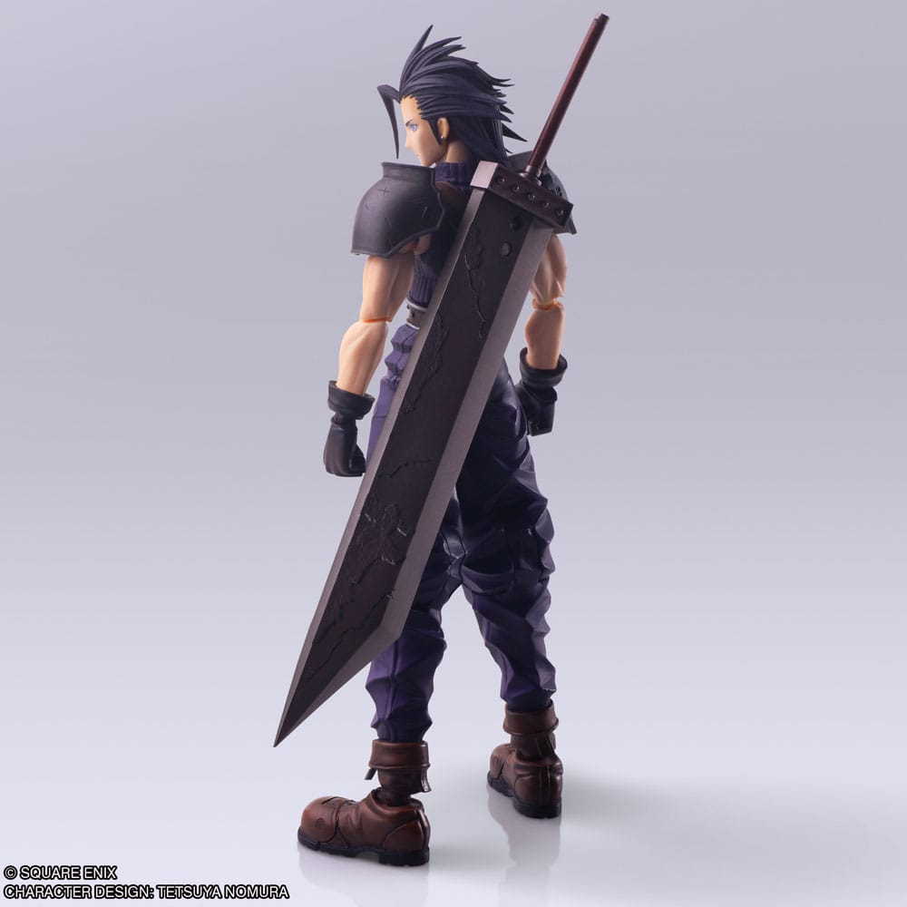 Figura articulada Zack Fair Final Fantasy VII Bring Arts 16 cm vista de cuerpo completo en posición estática.